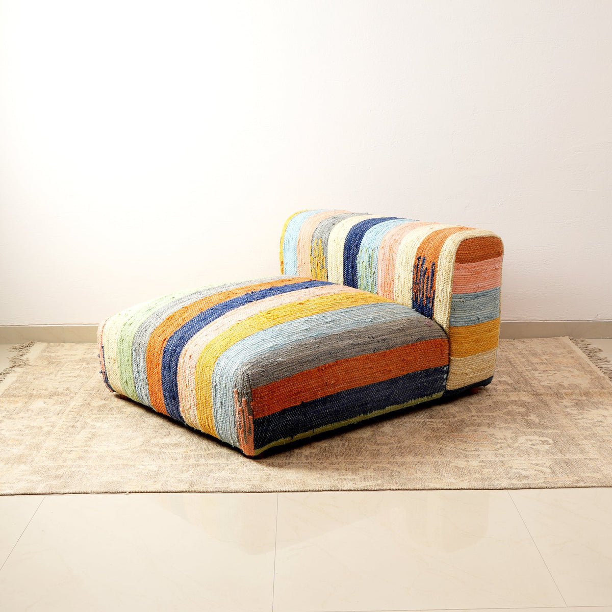 Vloerligbed van gestreept katoen met rugleuning Veelkleurig - 102 cm