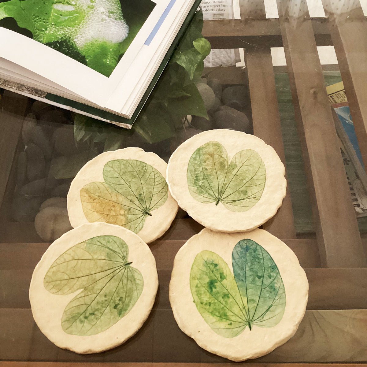 Onderzetters van papier-maché-Kachnar-blad