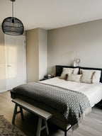 Isabella | Plaid | 150x200 cm Raven | Zwart | Uni | Hoii | 60% katoen 40% acryl