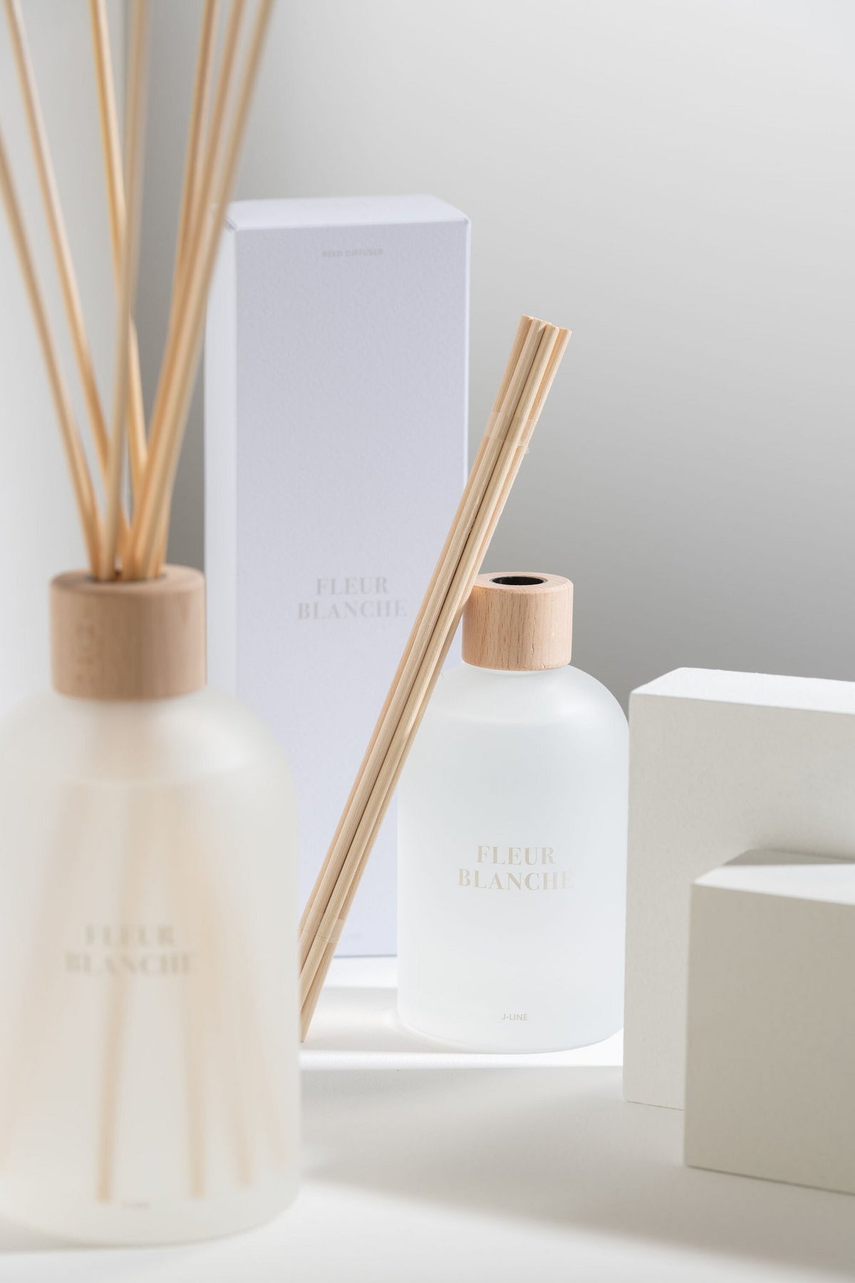 J -linie Geurolie Essentiële overeenkomsten - Witte bloem - Wit - 250 ml