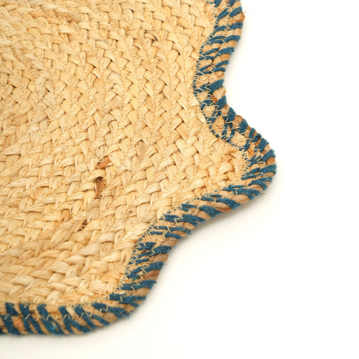 Handgemaakte gevlochten jute placemat – blauw – eettafel decor