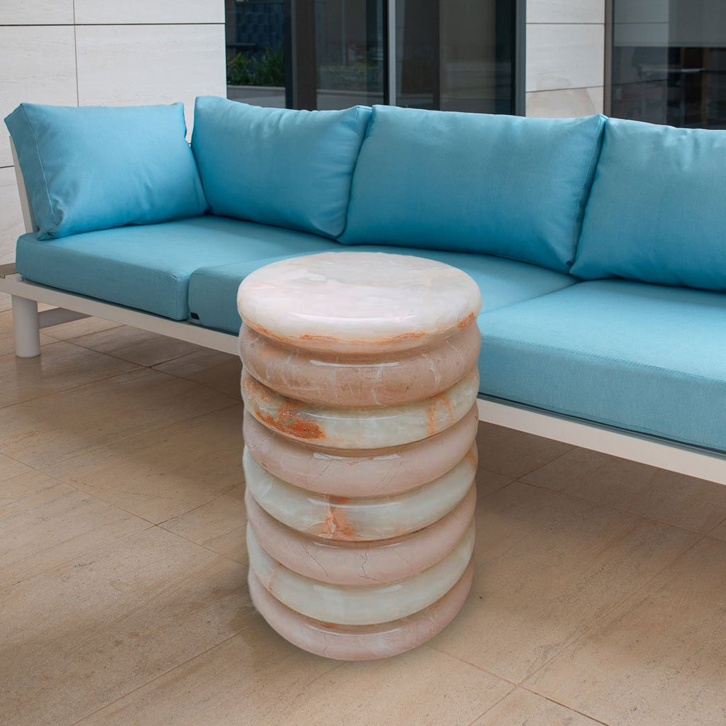 Kleine tafel in beige marmer en witte onyx