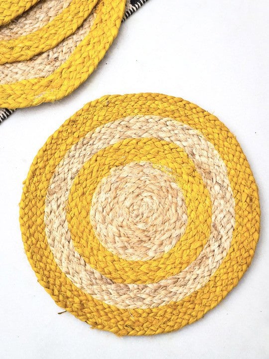 Ambachtelijke placemats van jute – eetaccessoires voor op tafel – geweven ontwerp – set van vier