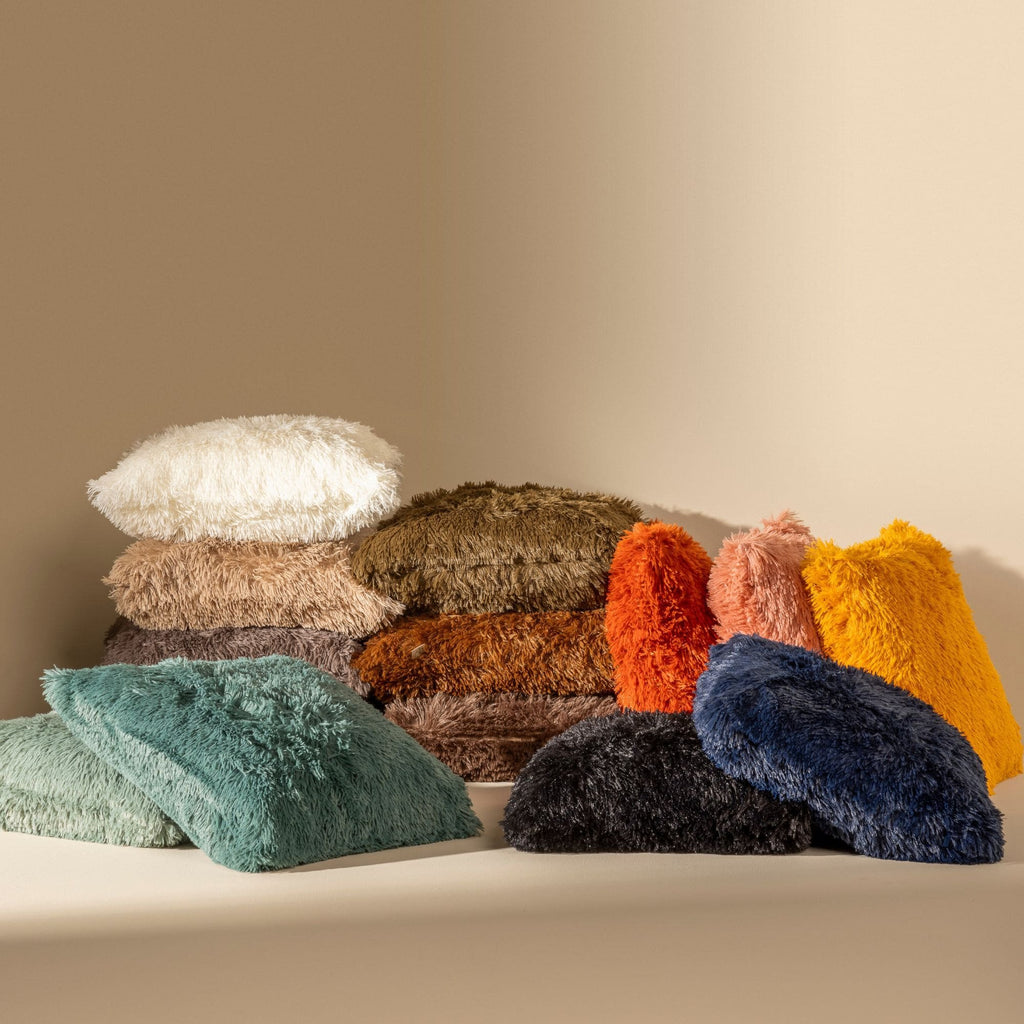 Dutch Decor Fluffy - Sierkussen 60x60 cm - Superzacht - XL kussen - Micro Chip - Grijs