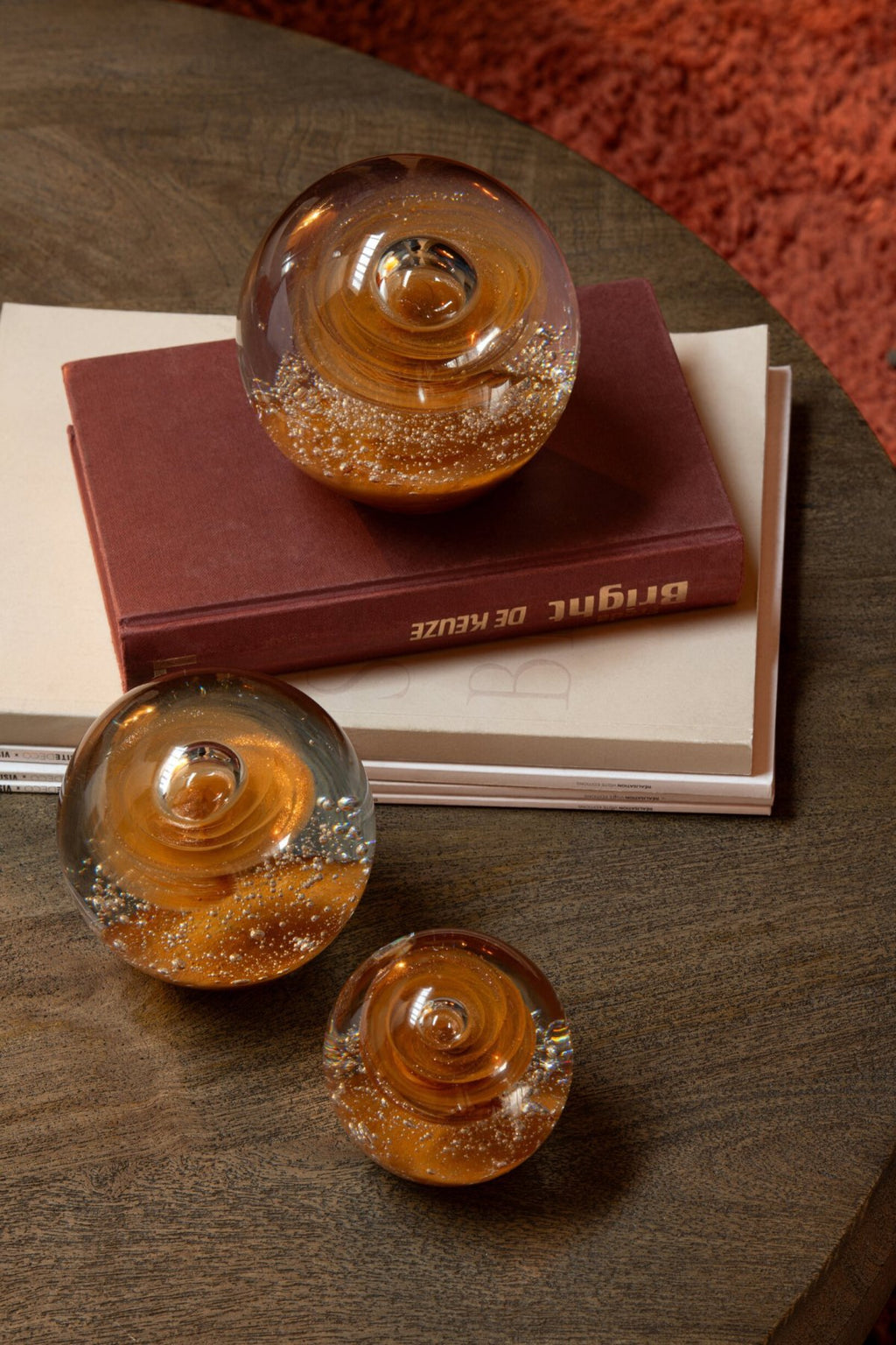 J-Line presse-papier Swirl Bal - glas - brons - small