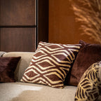 Amora | Cushion 45x45 cm | Chocolade Martini | Bruin | Hoii | met duurzame kussenvulling
