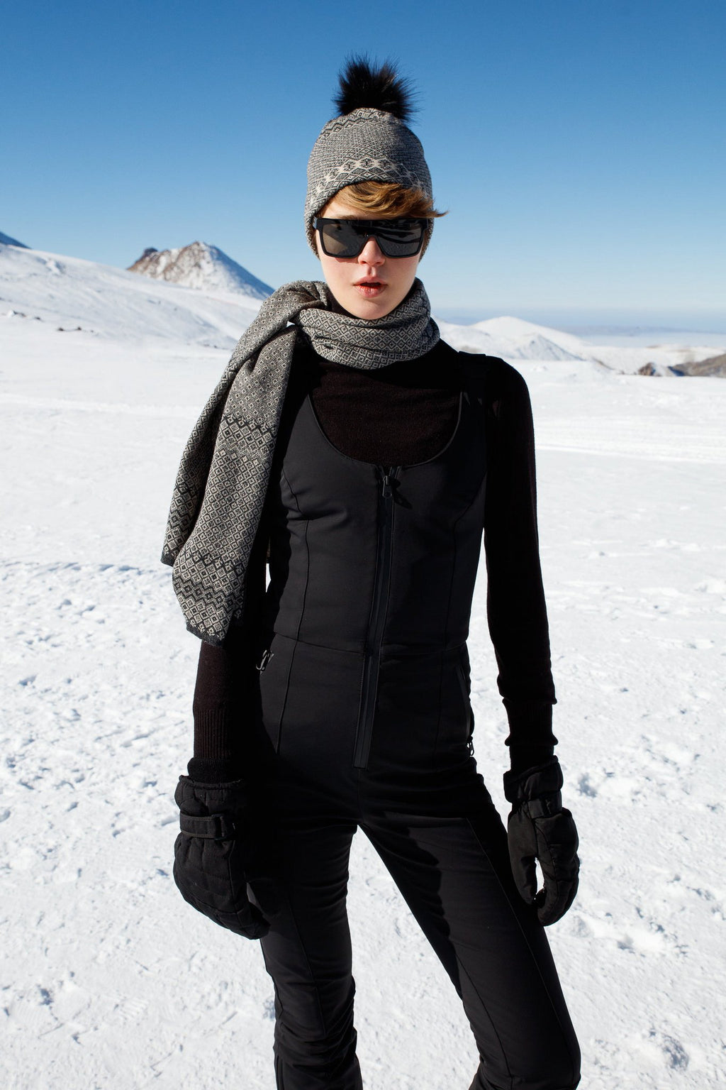 Sneeuwsjaal zwart beige