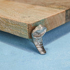 Shilp Multifunctionele Onderzetter – Handgemaakte Acaciahout & Ijzeren Standaard – 20x20x5 cm