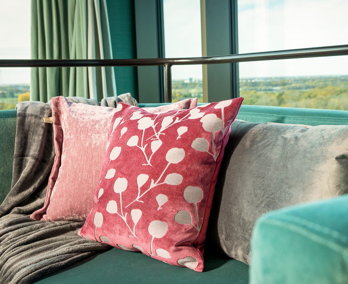 Nederlands decor Lewis - Cushion 45x45 cm gedempte klei - roze