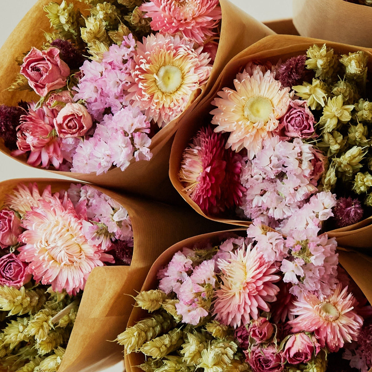 Market More droogbloemenboeket – roze