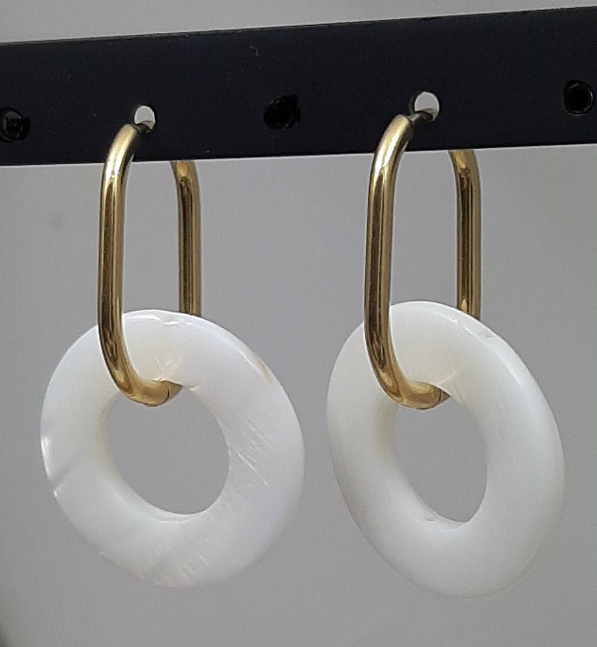 Oorbel met schelp hangers parelmoer