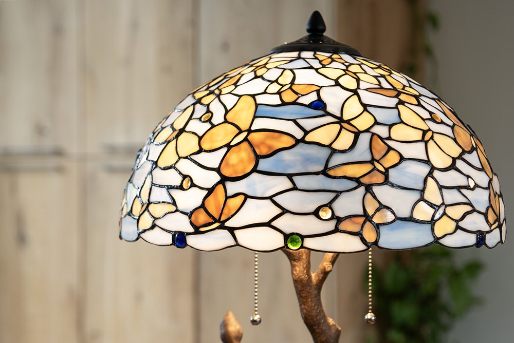 Tiffany Tafellamp Ø 40x60 cm Blauw Glas Vlinders Tiffany Bureaulamp