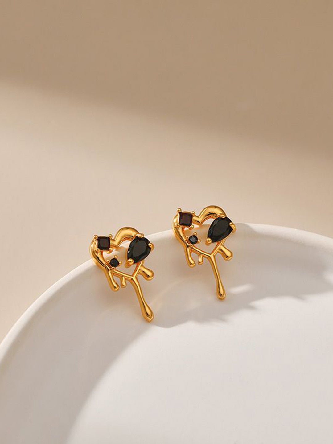 Eigentijdse studs – modieuze oorbellen – veelkleurige legering – retailassortiment