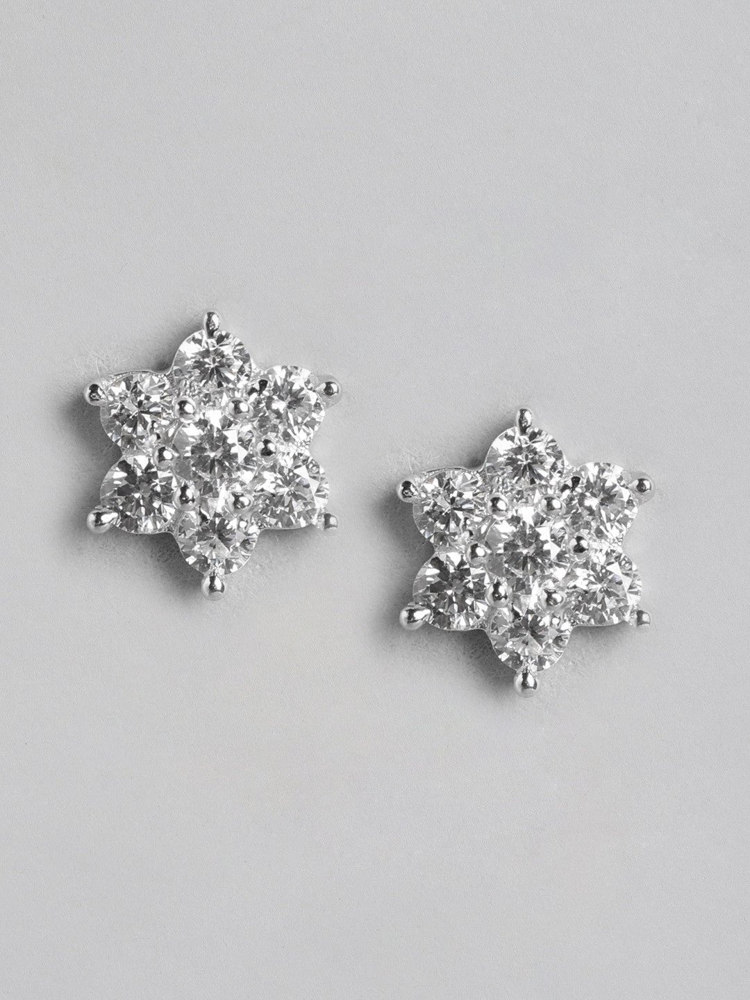 925 Sterling Zilver Gerhodineerde CZ Bloemen Stud Oorbel – Klein – 1,00 cm