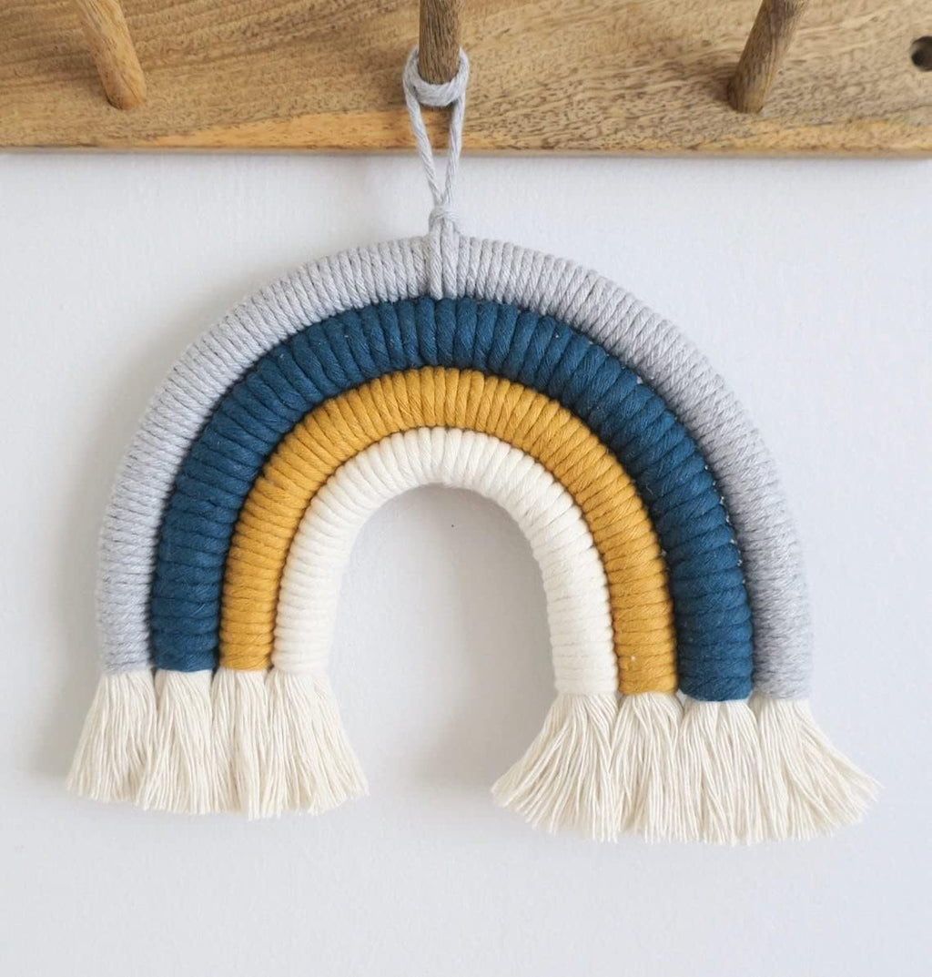 Handgemaakte katoenen regenbooghanger – decoratie voor de kinderkamer en kinderkamer – 19,9 x 19,9 inch