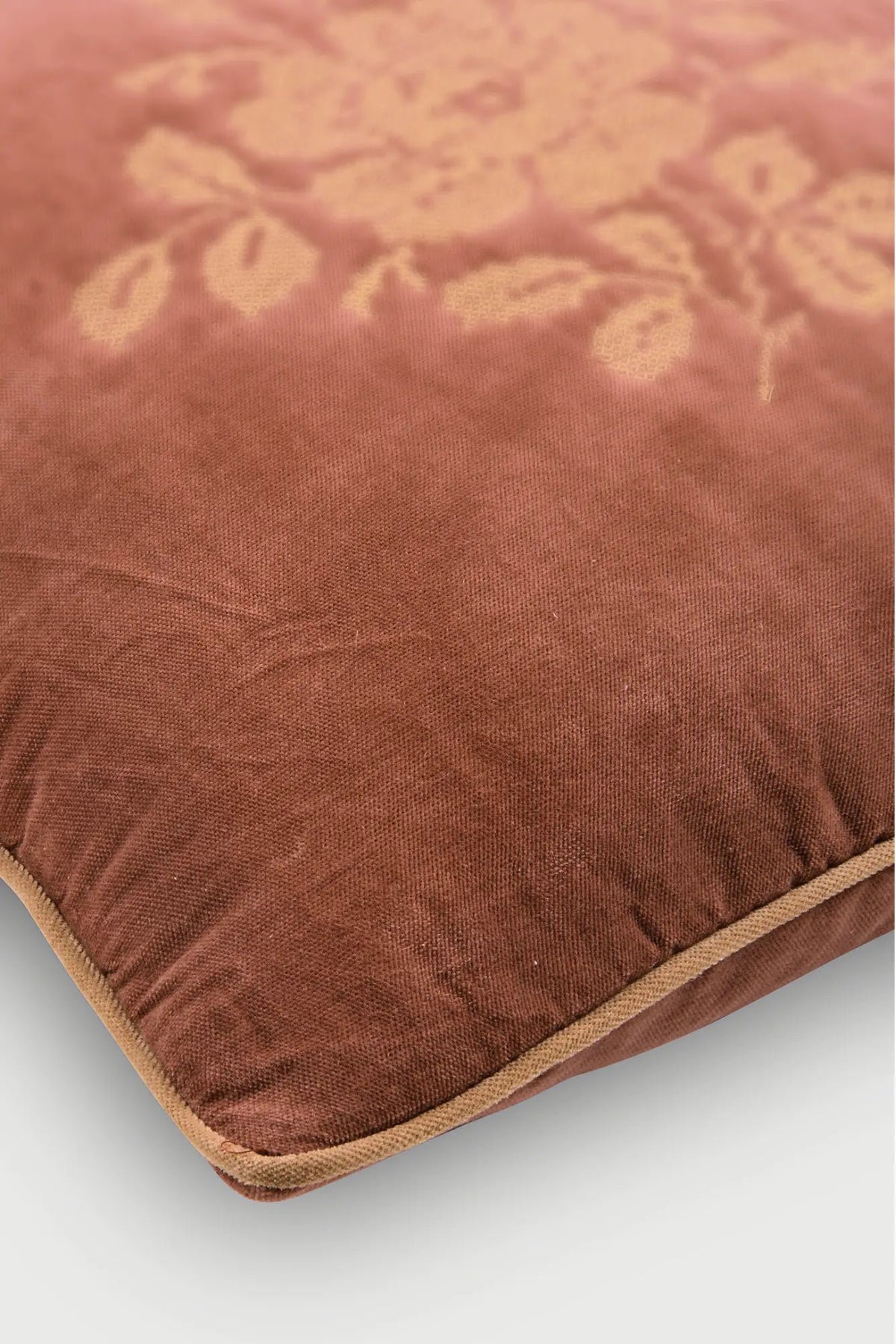 Kussenhoes | Camellia Rabarber Cross Stitch Kussenhoes van Sanctuary Living