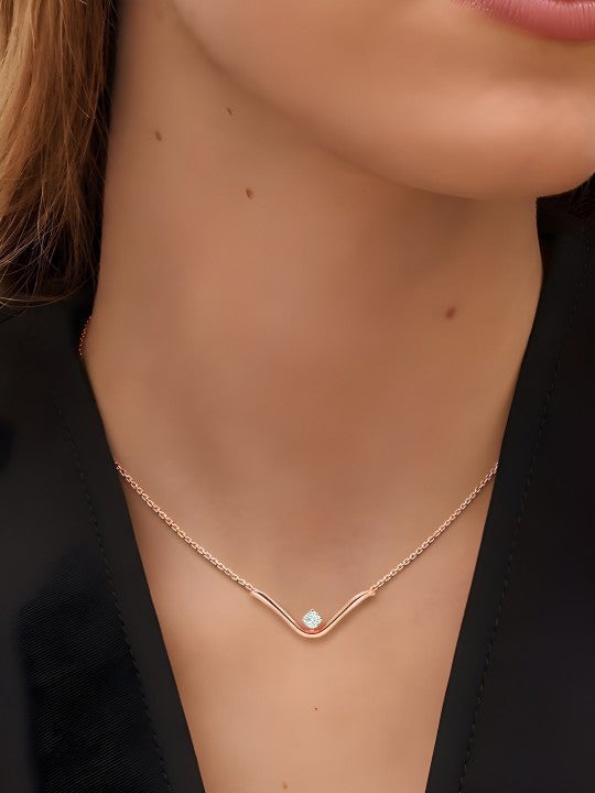 Decoratieve ketting – Halsversiering – Messing met gesimuleerde edelsteenaccenten – Warme metallic glans