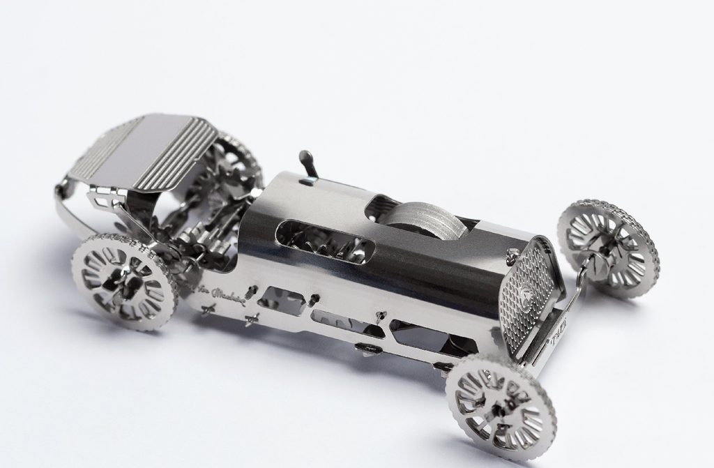 Bouwpakket Tiny Sports Car van metaal- Mechanisch