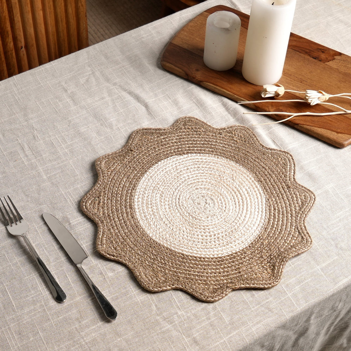 Gevlochten polyester placemat – beige – eettafelmat