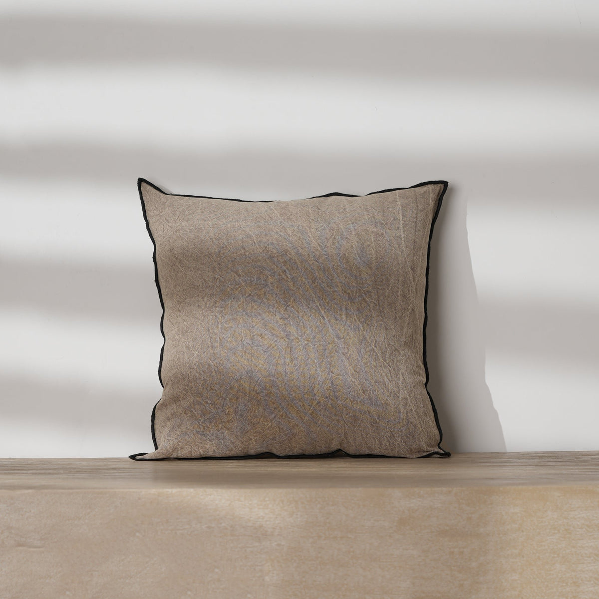 Handgemaakt beige katoenen linnen gevuld kussen – Elegant decoratief sierkussen voor bank en slaapkamer