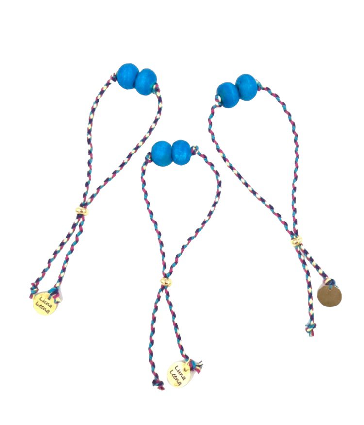 Luna -Leena Bracelet Blue - Eén maat volwassene - gemaakt van bestaande kettingen van Nepal