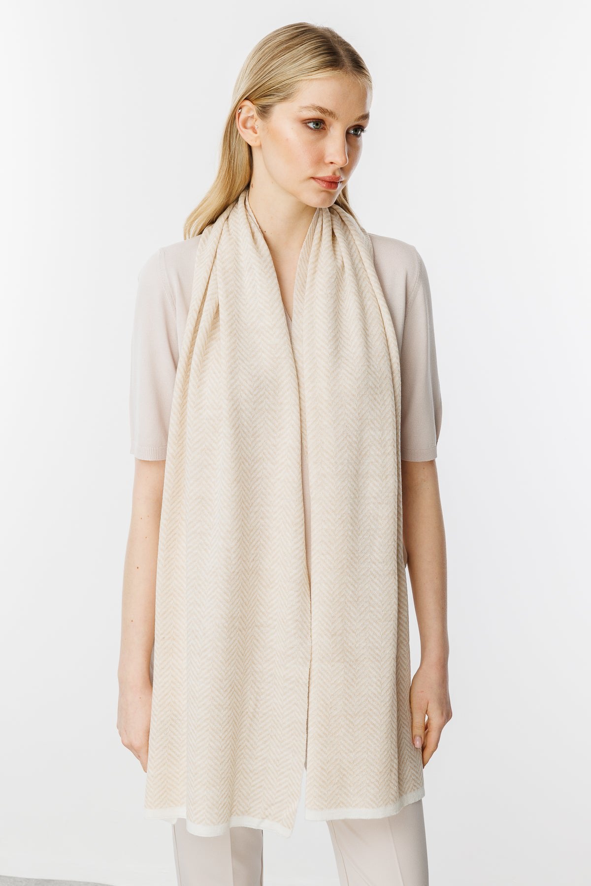 Lycia Shawl Ecru-Beige