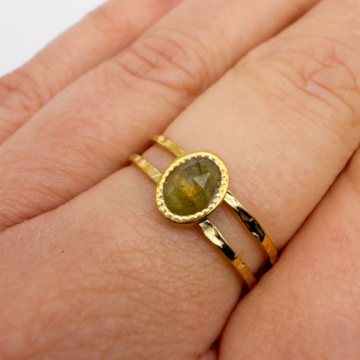 Louiz Labradoriet Ring