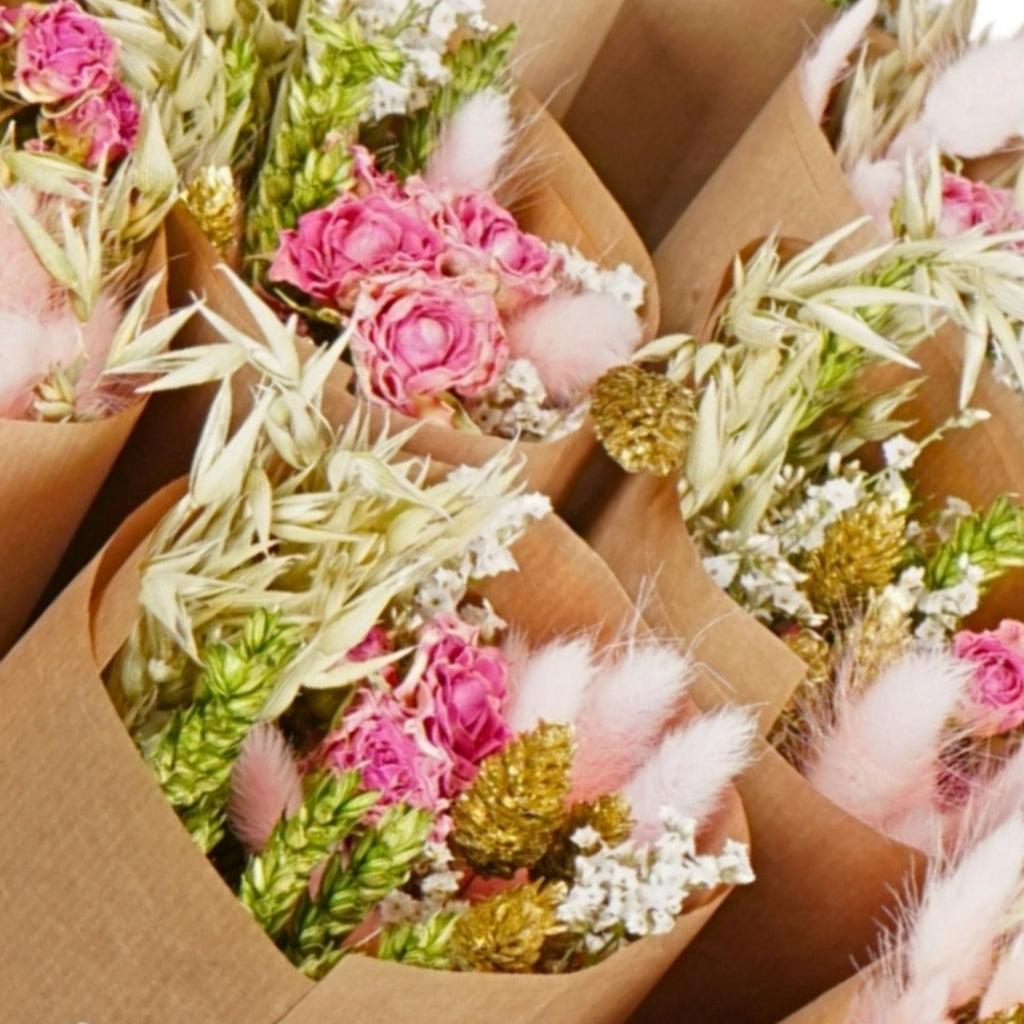 Gedroogde bloemenmarkt Meer - roze elegantie