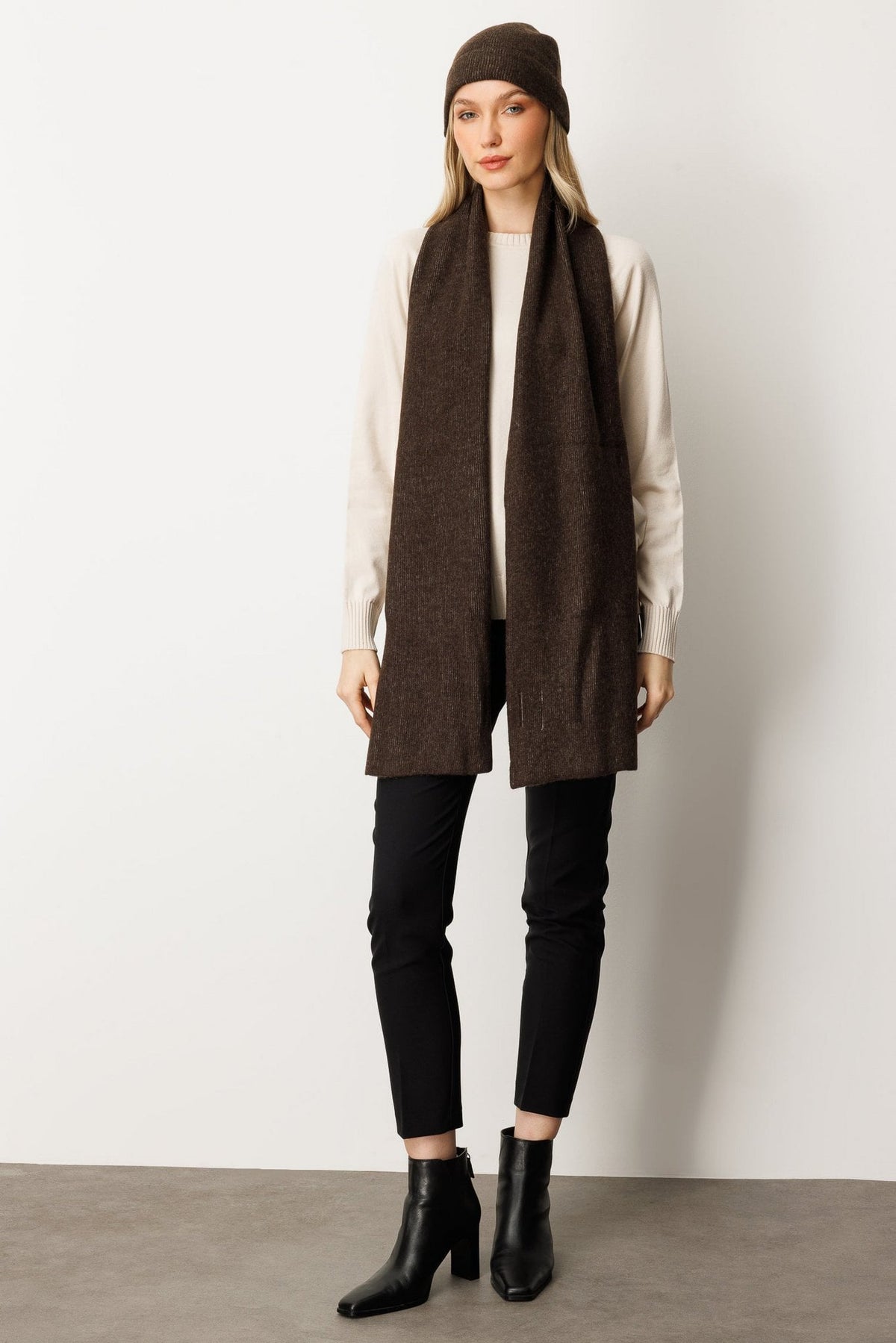 Artemis Beanie & Scarf Wol Set Brown-Ecru