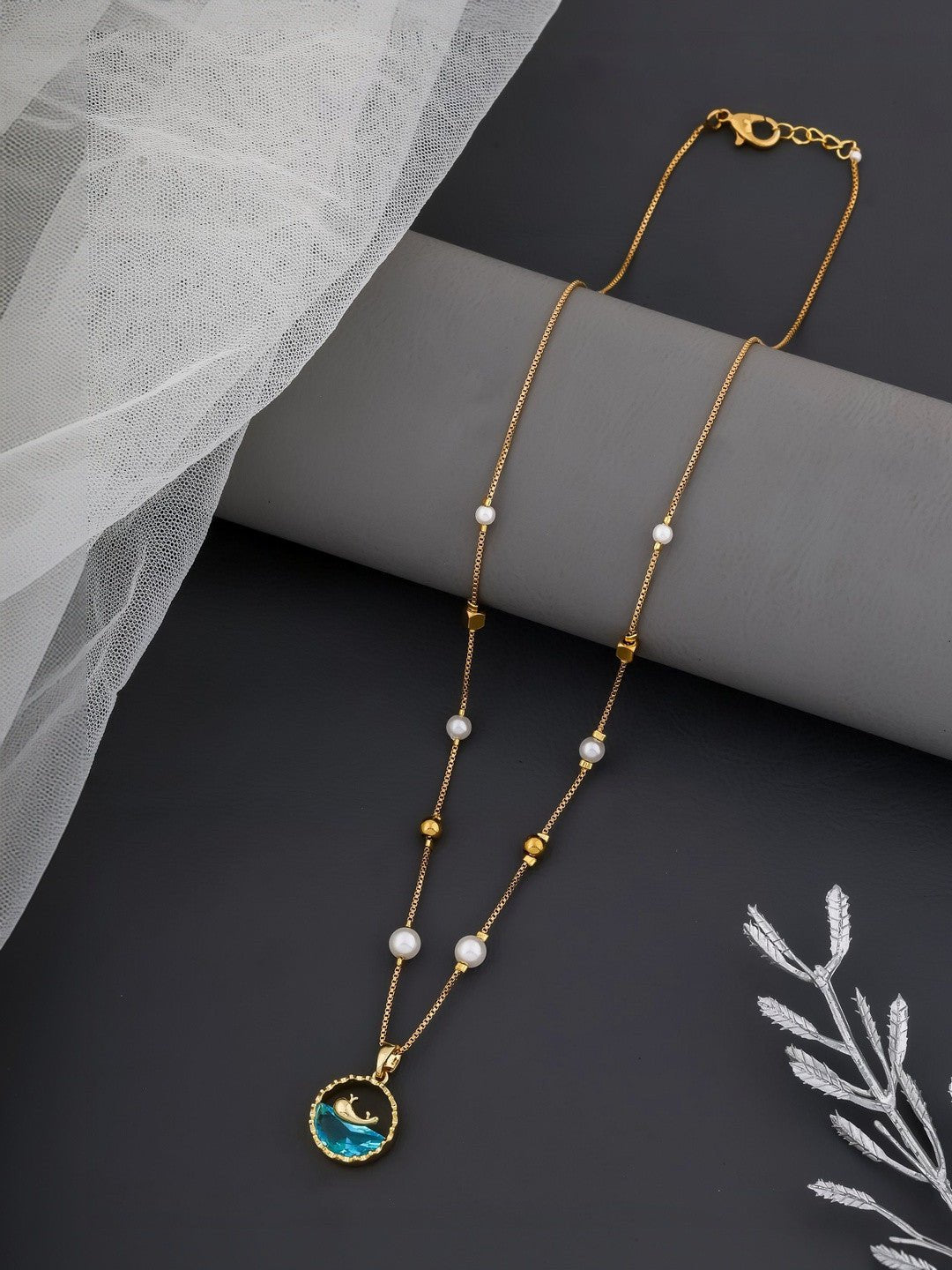 Messing vergulde ketting – Damessieraden – Verguld messing – Kristal verfraaid
