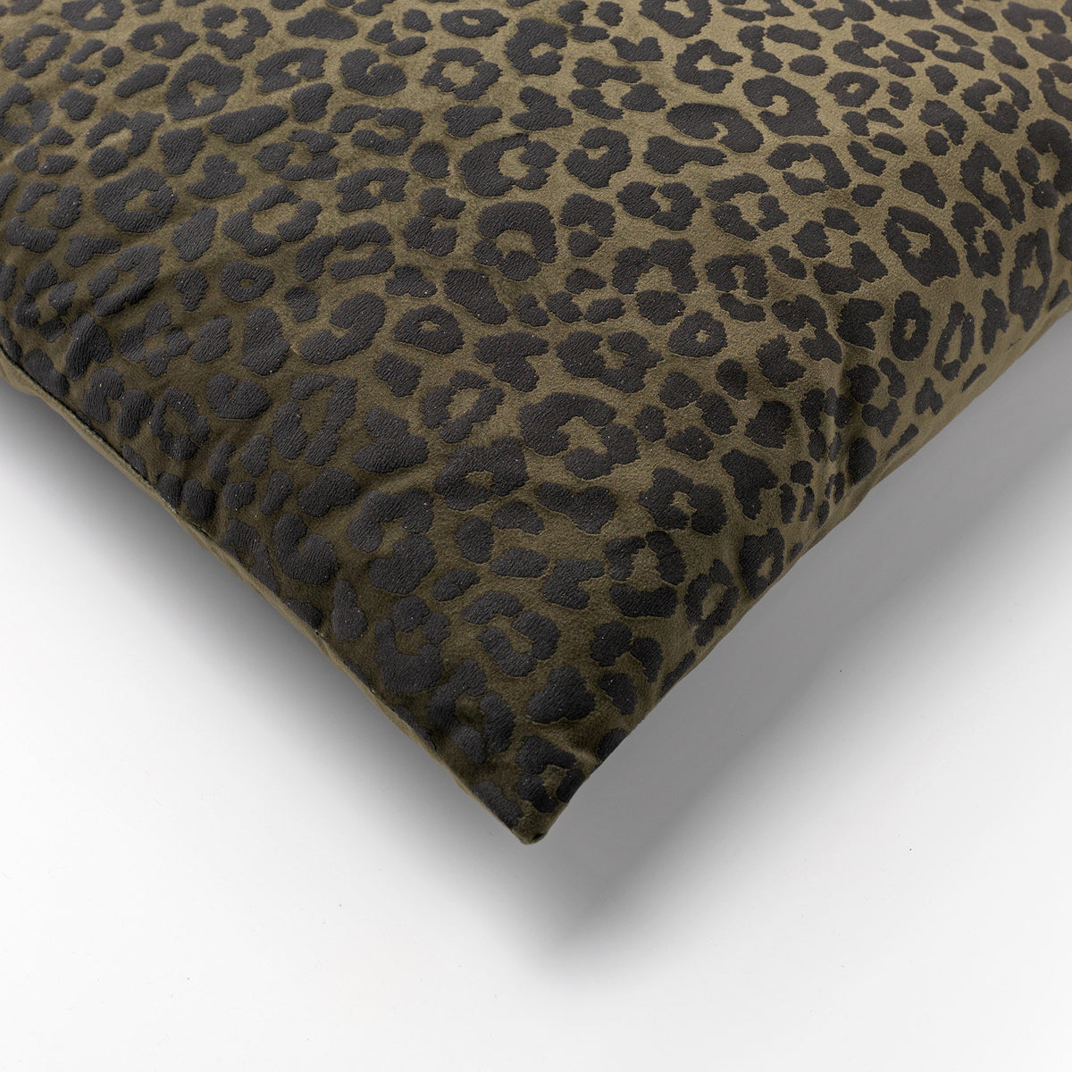 Dutch Decor Suri - Kussen 45x45 cm - Dierenprint - Bieslook - Groen