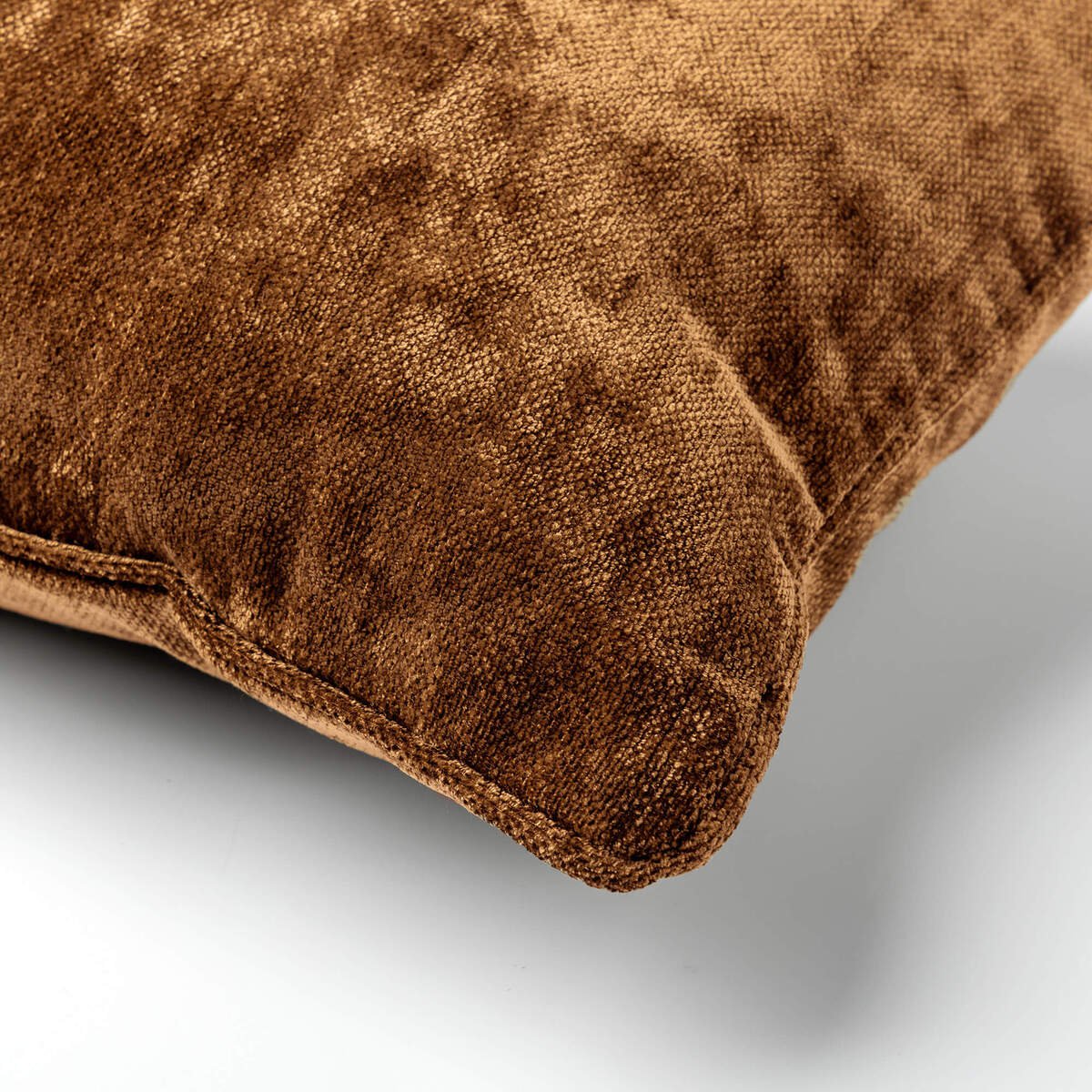 Dutch Decor Lewy - Kussen 45x45 cm - Tabaksbruin - Bruin