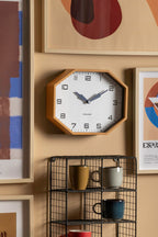 Wandklok moderne fabriek achthoek