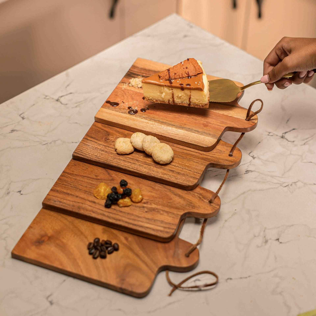 Earthstone serveerplank – acaciahouten serveerplanken – handgemaakt – set van 4