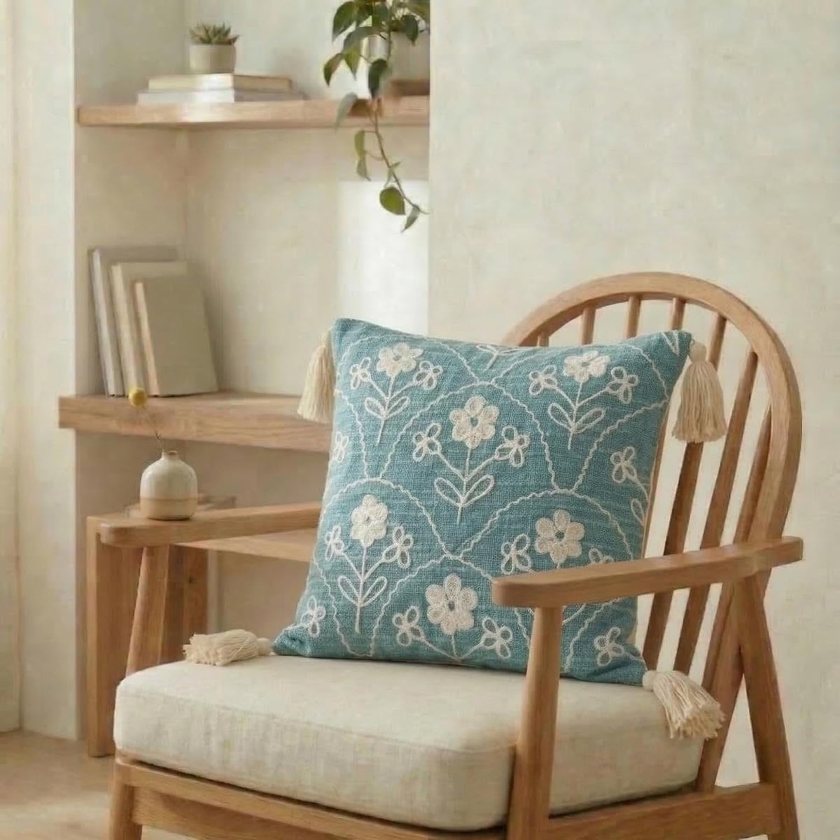 Boho geborduurde kussenhoes – decoratieve kussensloop – slubkatoen, kwastjes – 40x40 cm