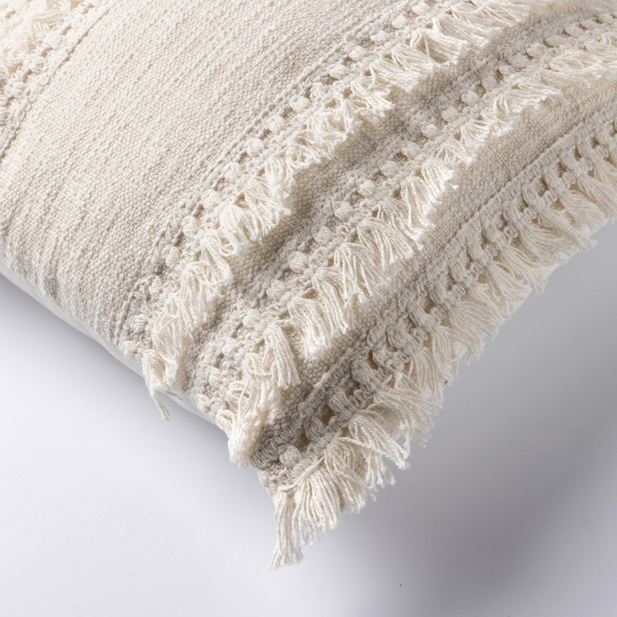 Dutch Decor Fara - Kussen 45x45 cm - 100% katoen - Sneeuwwitje - Wit