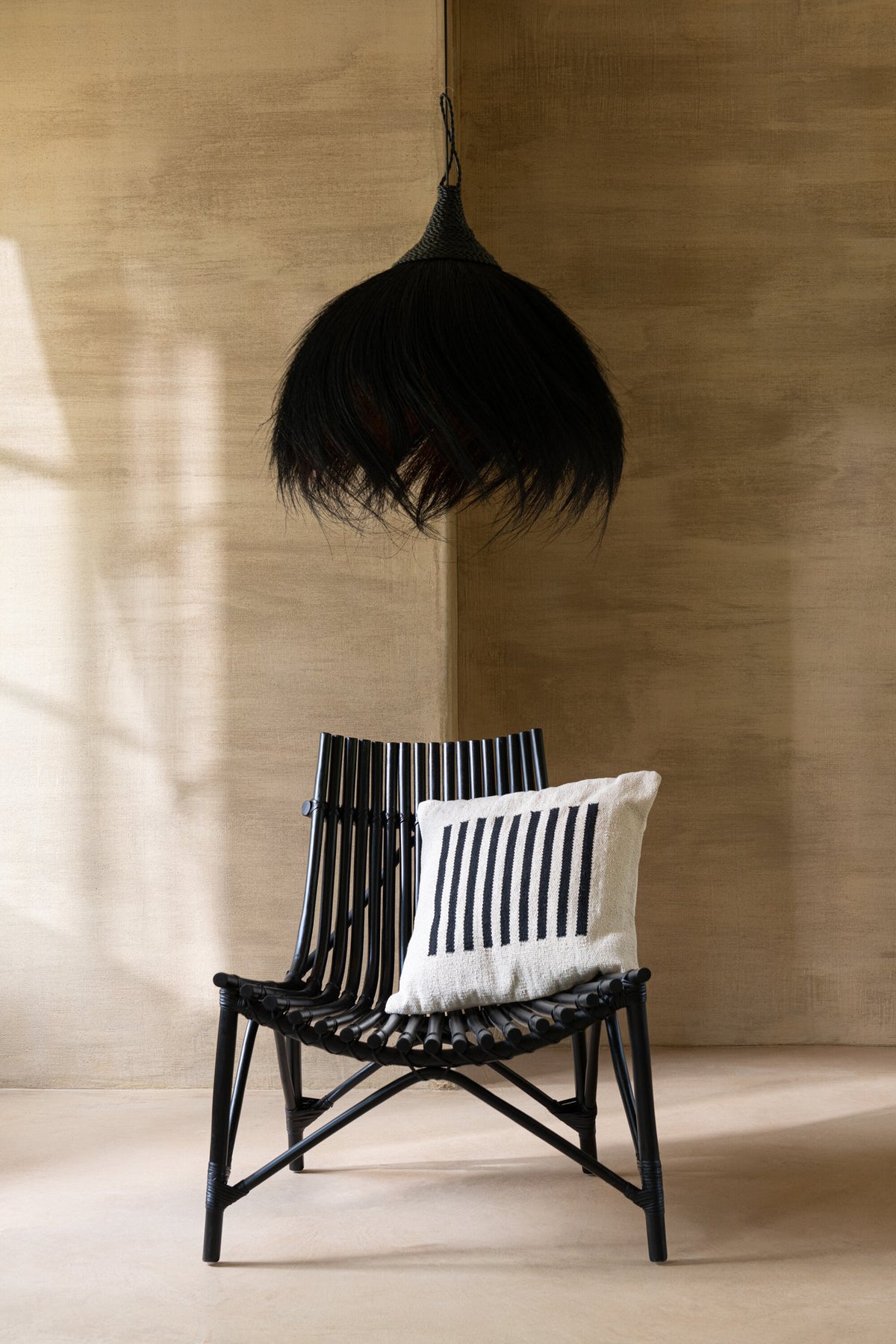 J-Line stoel Rotan - jute - zwart