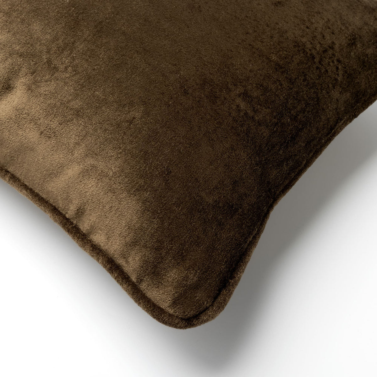 Chloe | Kussen | 50x50 cm Militaire olijf | Groen | Hoii | Met luxe binnenkussen
