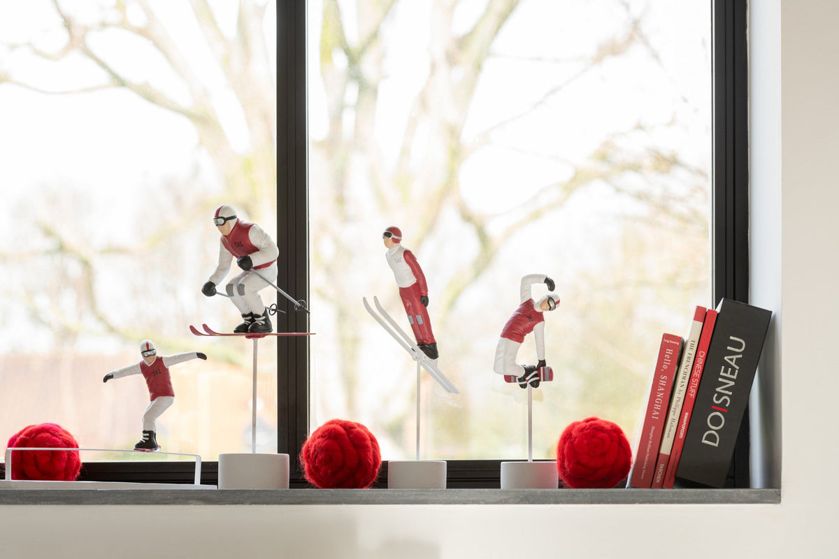 J-Line decoratie Snowboarder Obstakel - polyresin - rood/wit