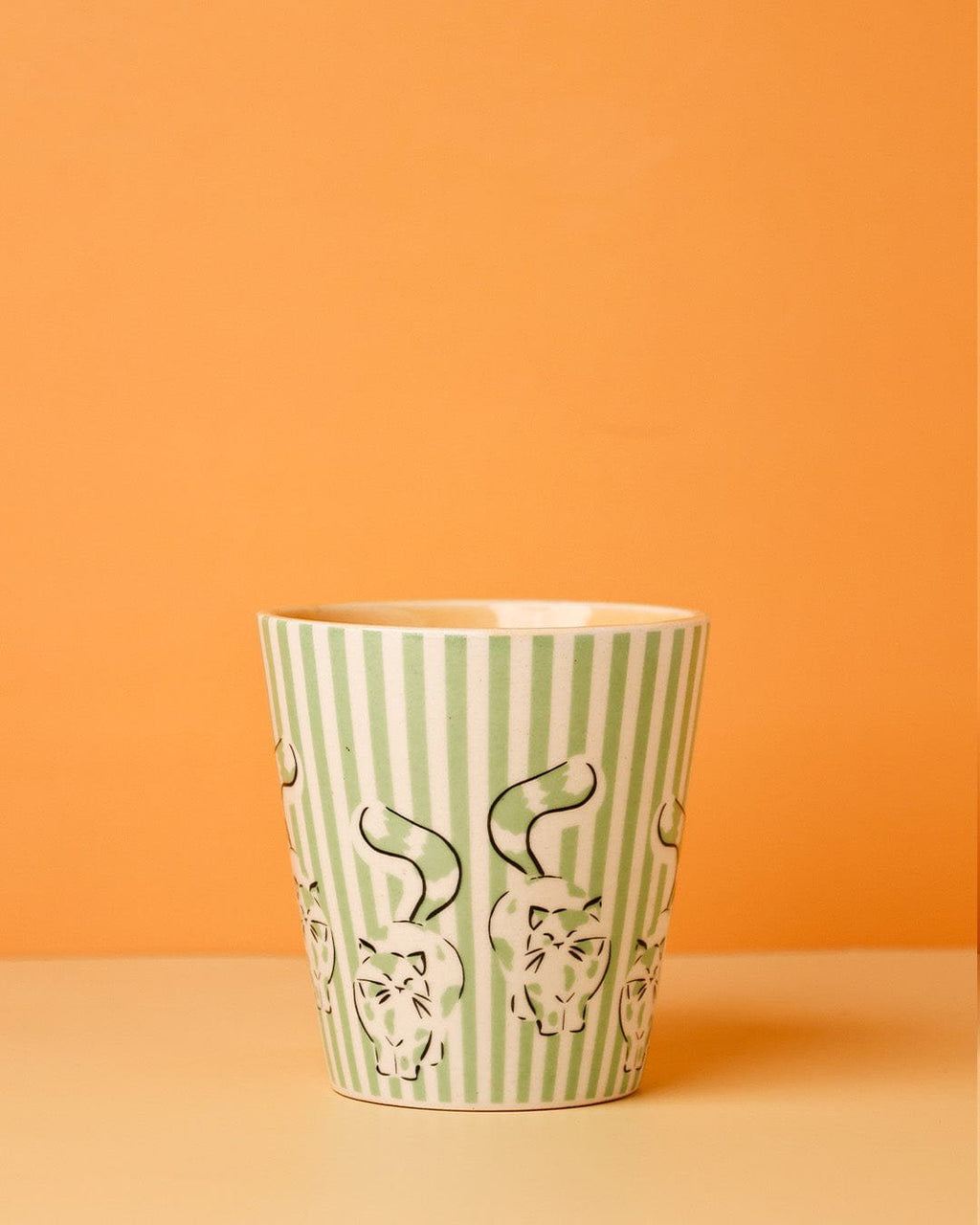 Handbeschilderde koffiemok van steengoed - 268 ml