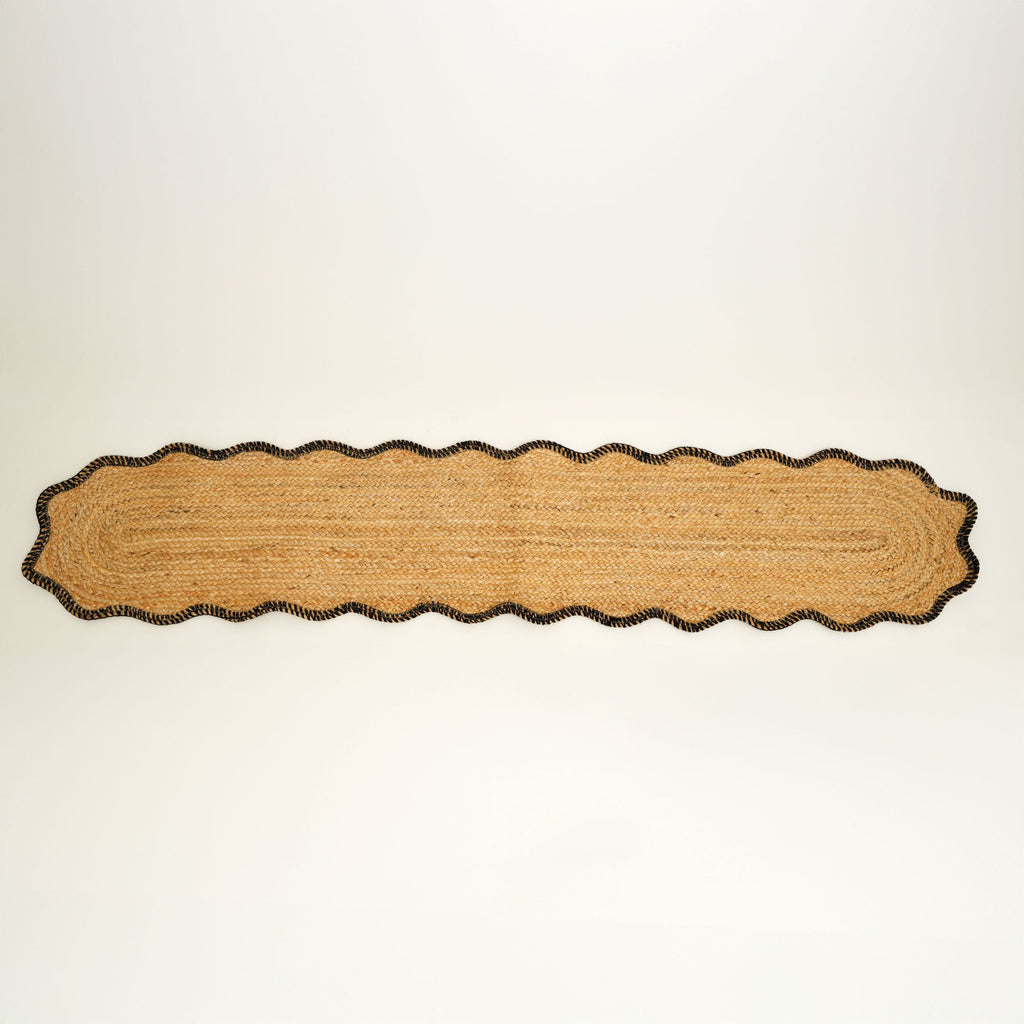 Jute gevlochten tafelloper – houtskool – natuurlijk eetdecor