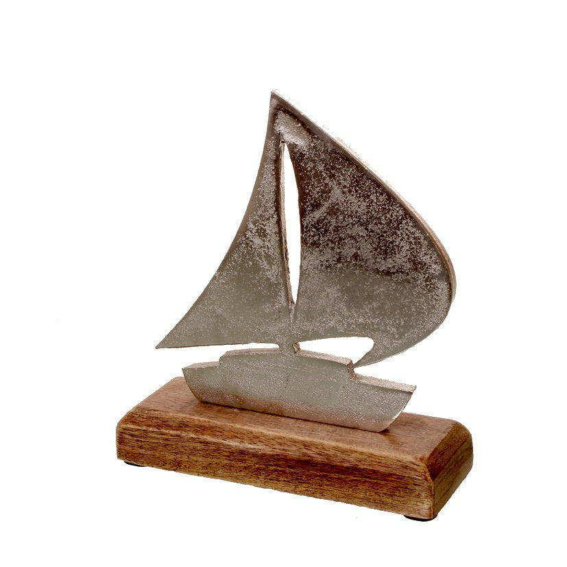 Aluminium zeilboot op mangohouten voet 15x18x5cm