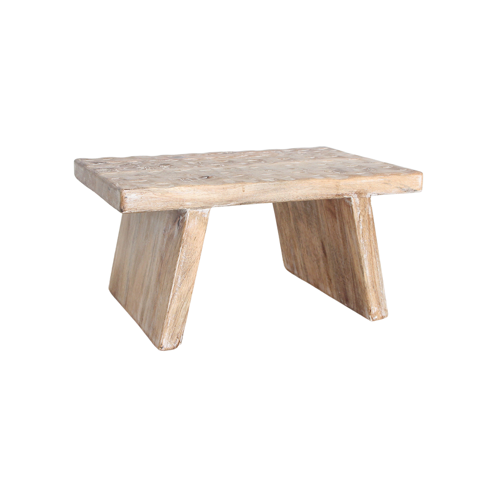 Stool chisseled top natural