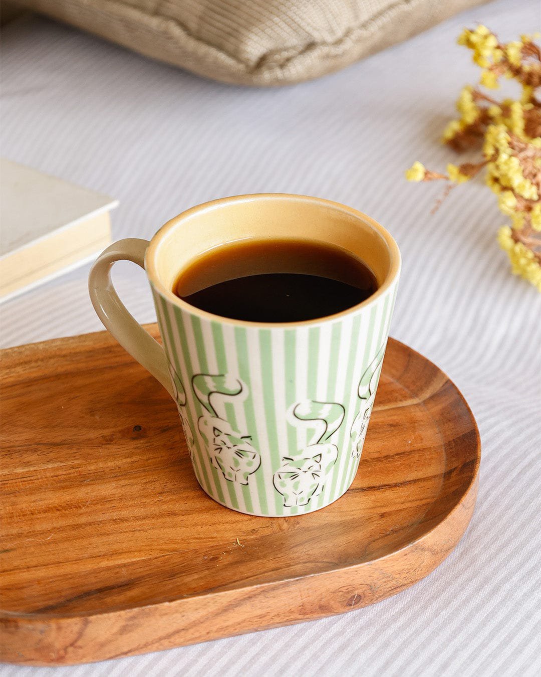 Handbeschilderde koffiemok van steengoed - 268 ml