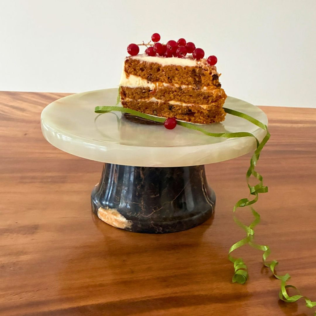 Cake stand