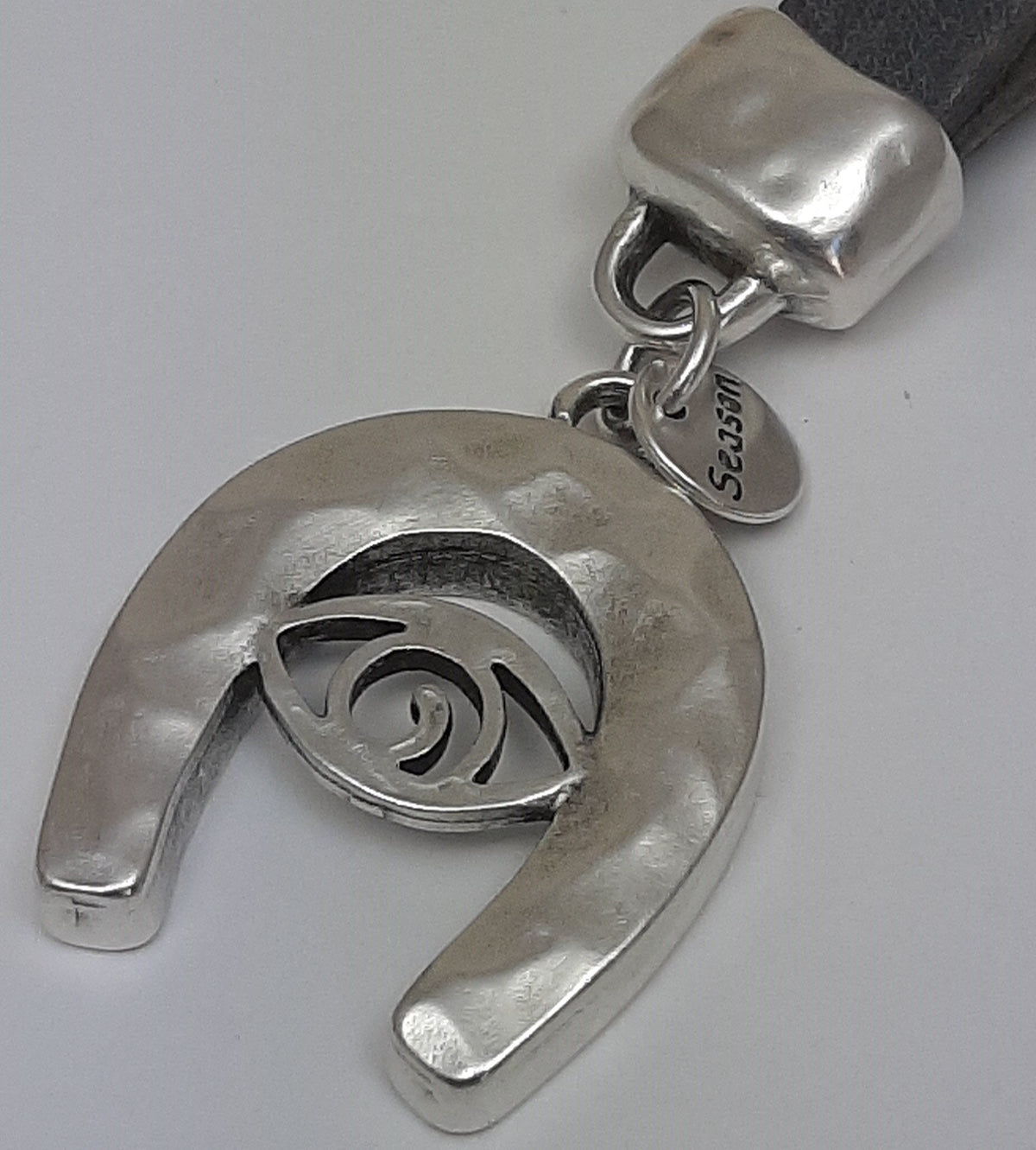 Sleutelhanger van leer Horse shoe met Eye