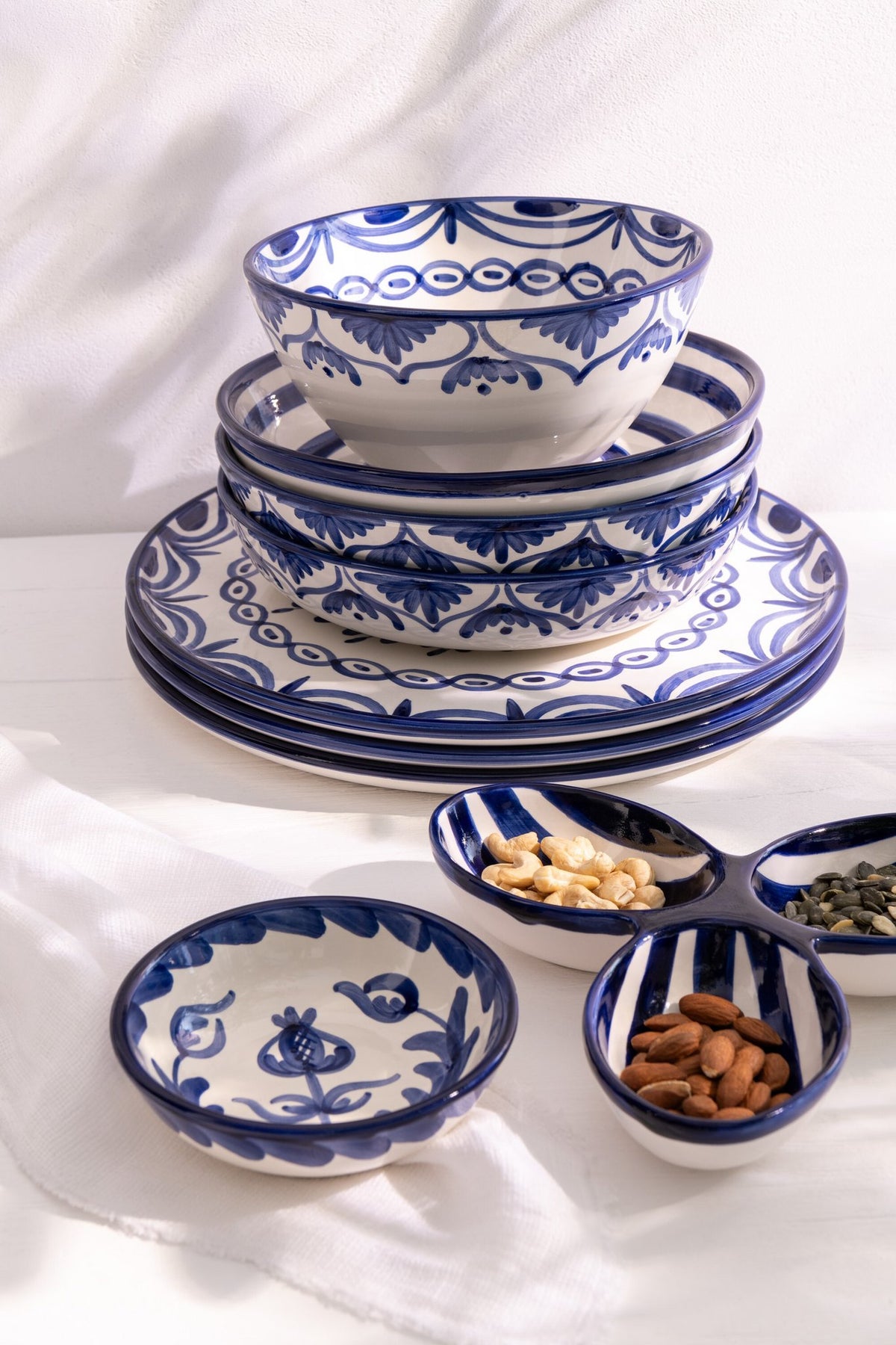 J-Line serveerschaal Granada Clover - keramiek - wit/blauw