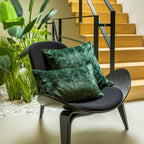 Chloe | Kussen | 50x50 cm bergaanzicht | Groen | Hoii | Met luxe binnenkussen