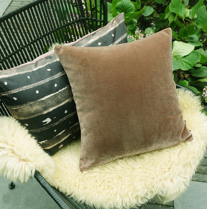 385 Velvet old lilac 9505 45x45