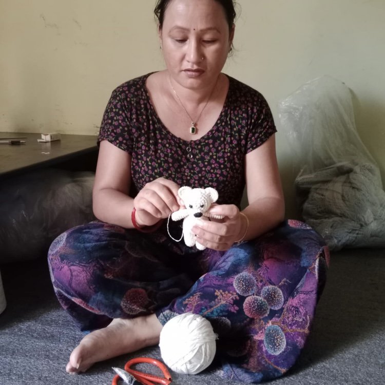 Luna-Leena beer tas charme gebroken wit - biologisch katoen - hand gehaakt in Nepal